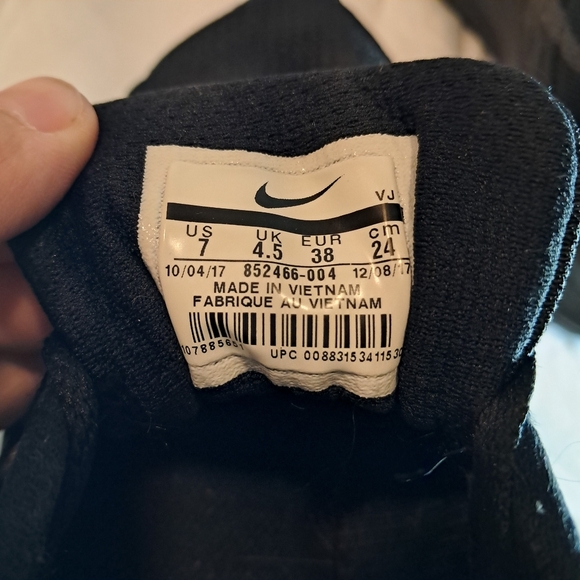 Nike Downshifter 7 Triple Black 852433-004 Women Sneakers Size 7 Running Trainer - Picture 8 of 9